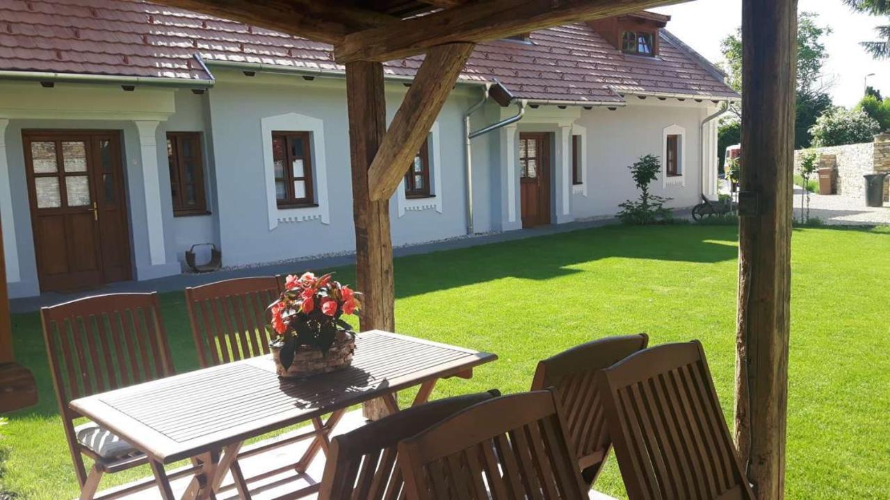Aracsi Vendeghaz Hotel Balatonfüred Екстериор снимка