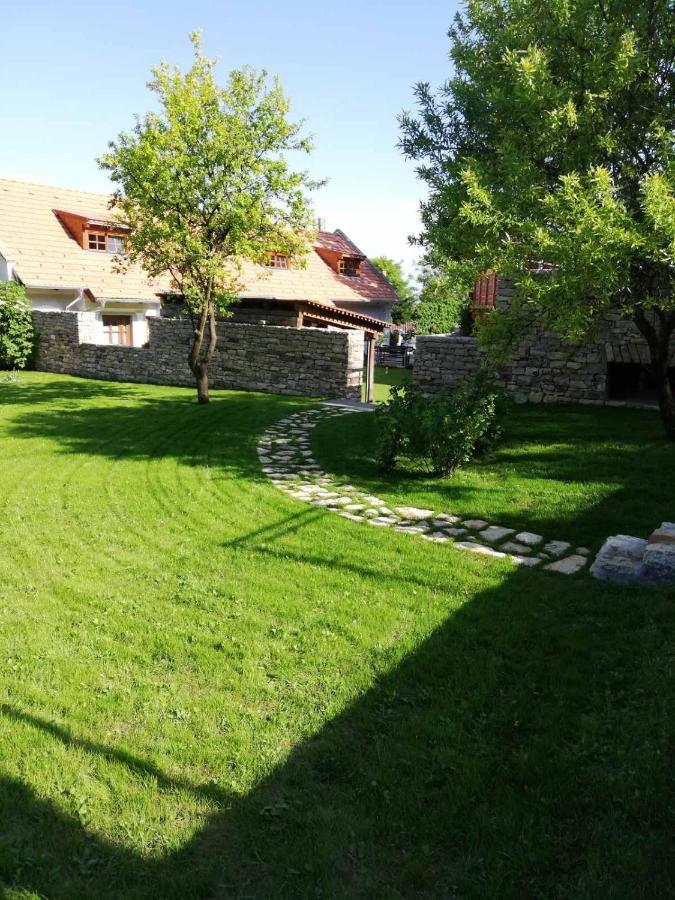 Aracsi Vendeghaz Hotel Balatonfüred Екстериор снимка